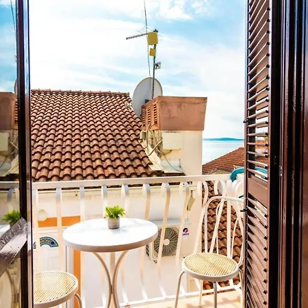 Branka - 50 M From Beach Apartment Podstrana