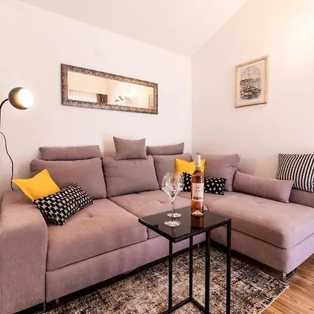Branka - 50 M From Beach *